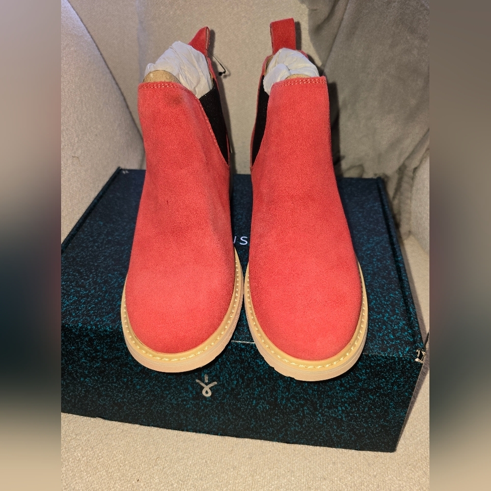 Nib Emu Australia Pinaroo Bootie, Size 7 - image 2